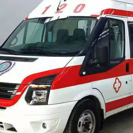 景谷非急救护送病人转院租赁救护车的优缺点对比